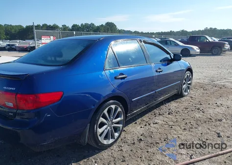 2005 Honda Accord 2.4 Dx z USA, uszkodzony, nr VIN 1HGCM56125A102949
